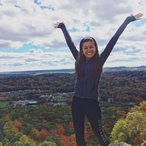 Meet your Posher, Nicole